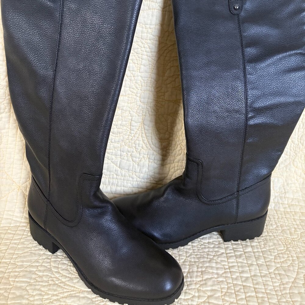 Black Boots